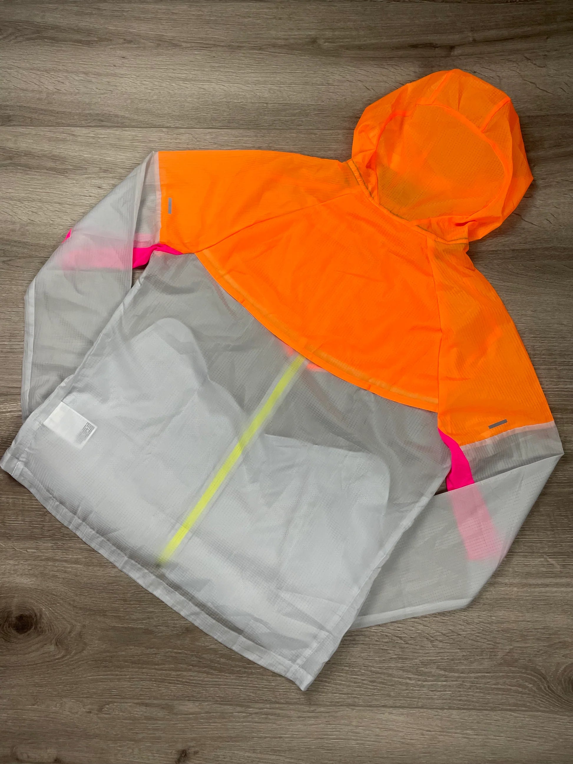 Nike Windrunner Repel - Orange/Pink/White - Large